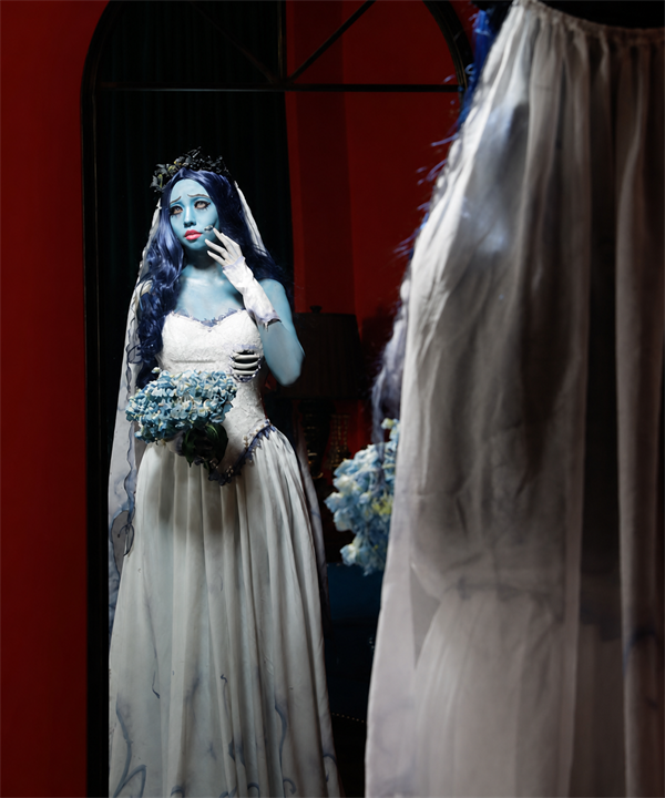 CosNova spectral bride cosplay costume mirror styling view