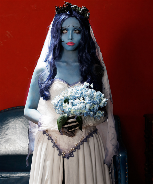 CosNova spectral bride corset bodice and skull hand accessory detail